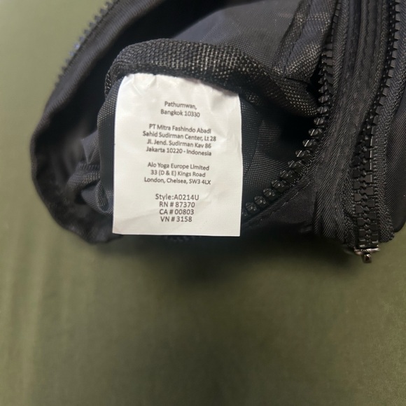 Alo Fanny Pack - Picture 13 of 13